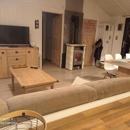 Basiowka Nad Jeziorem Boszkowo Bagian luar foto